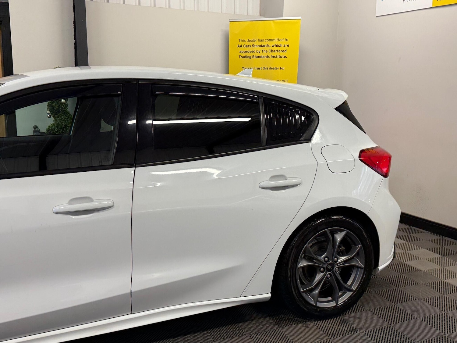 Used Ford Focus for sale - 77331032: Photo 16