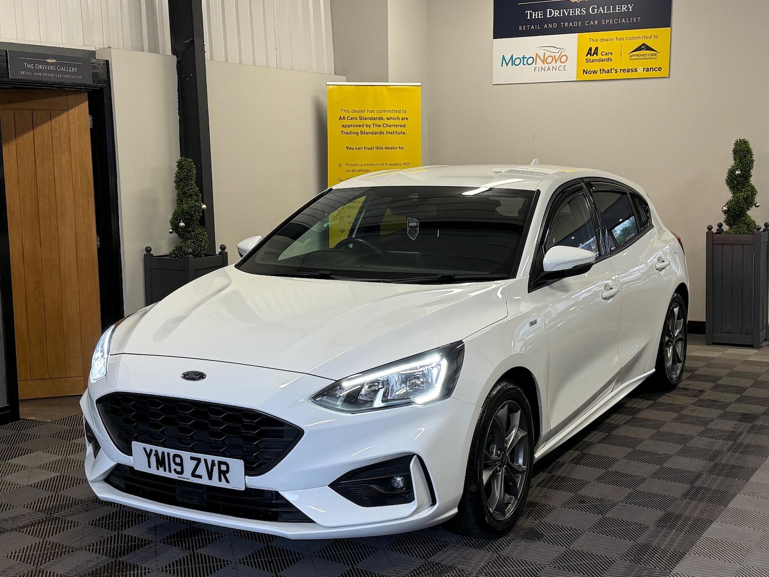 Used Ford Focus for sale - 77331032: Photo 2