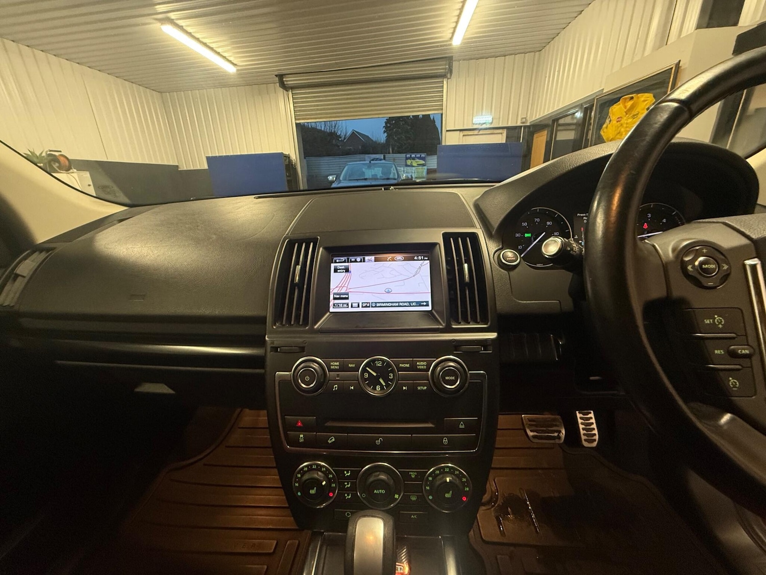 Used Land Rover Freelander 2013 for sale - 77412361: Photo 26