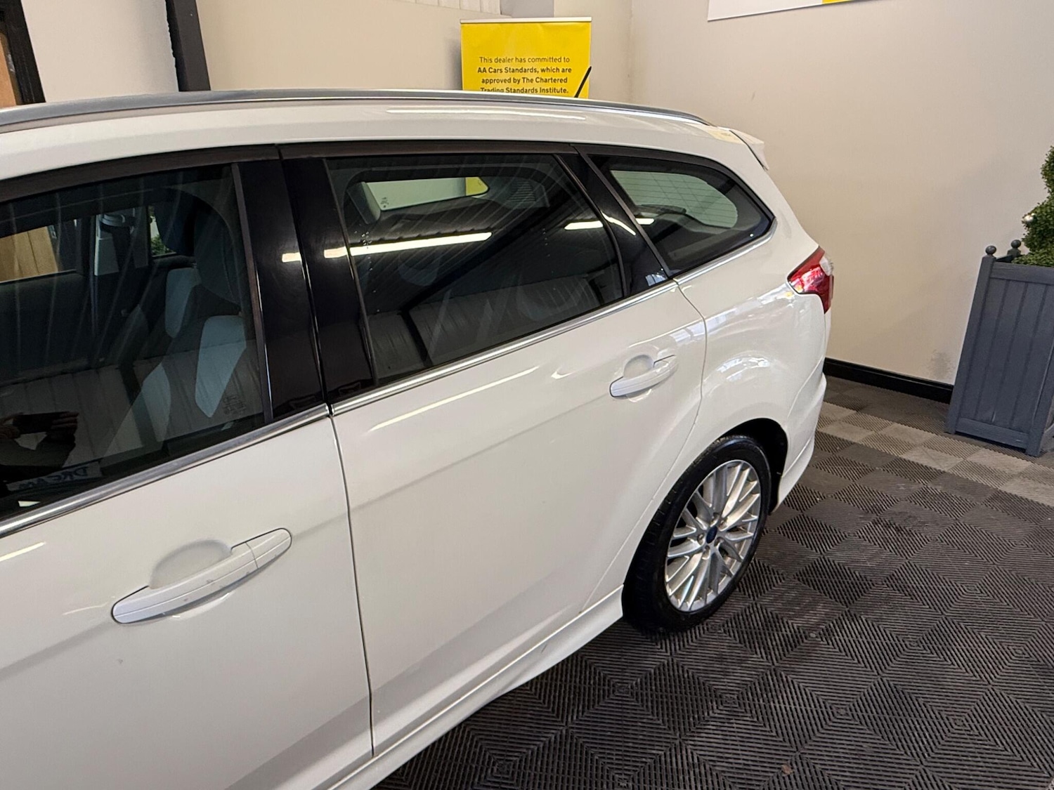 Used Ford Focus 2013 for sale - 77163025: Photo 11