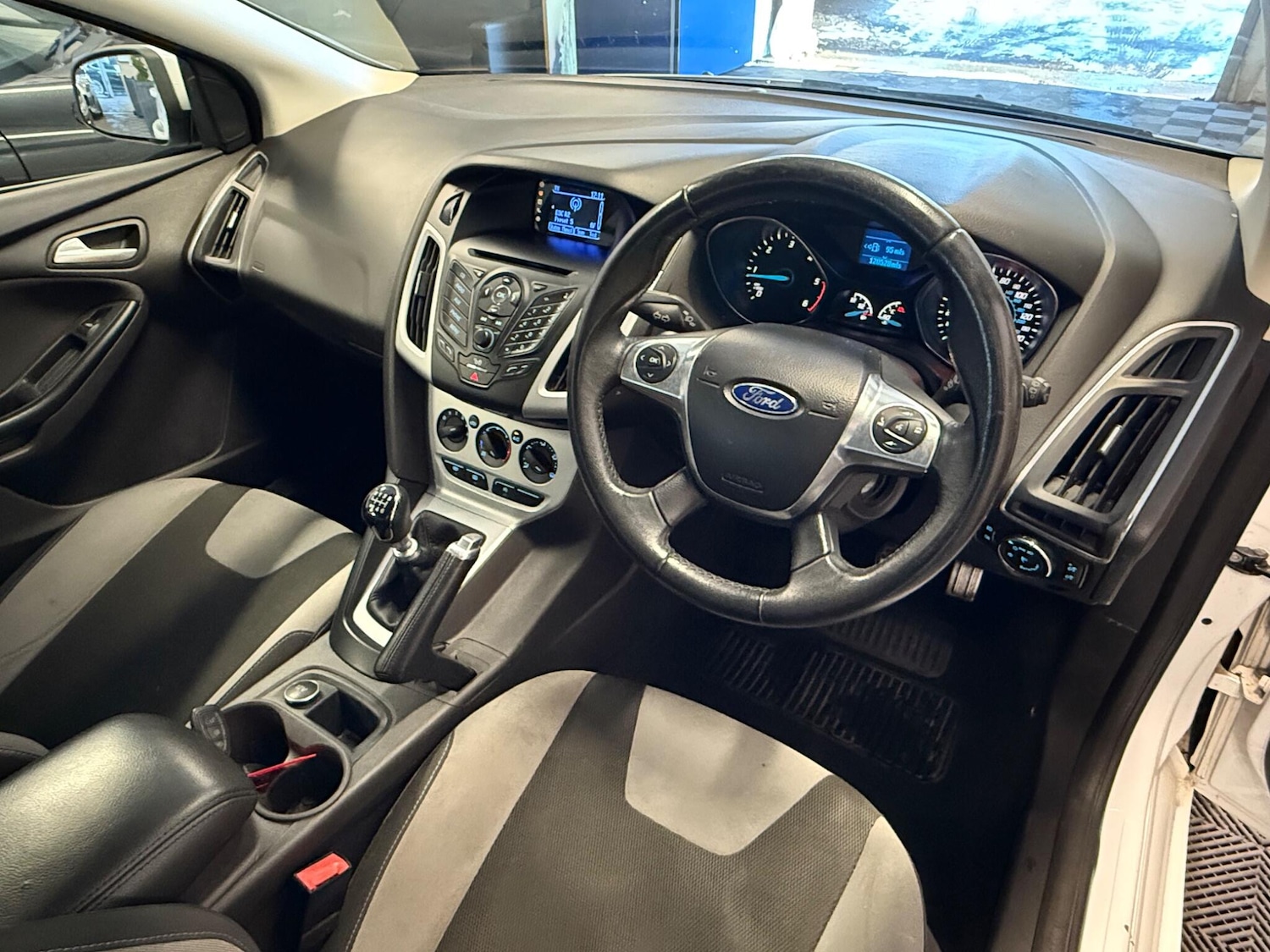 Used Ford Focus 2013 for sale - 77163025: Photo 7