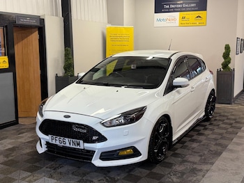 Used Ford Focus 2016 for sale - 77425060: Photo