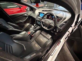 Used Ford Focus 2016 for sale - 77425060: Photo