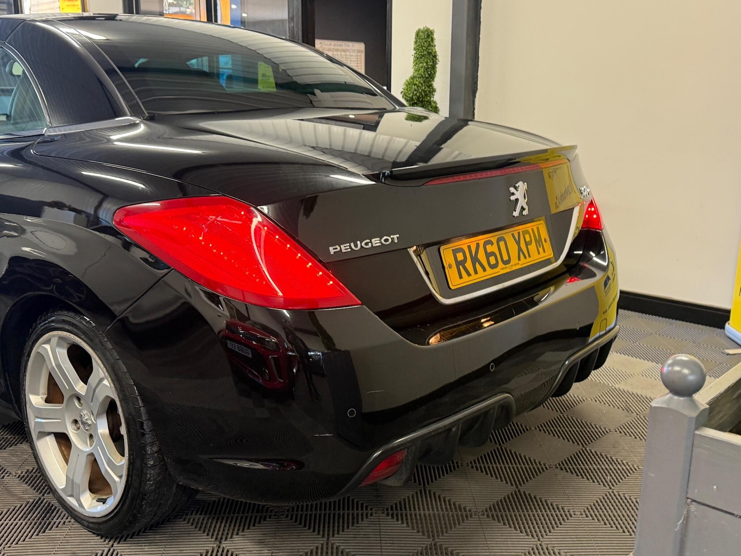 Used Peugeot 308 2010 for sale - 77440945: Photo 18