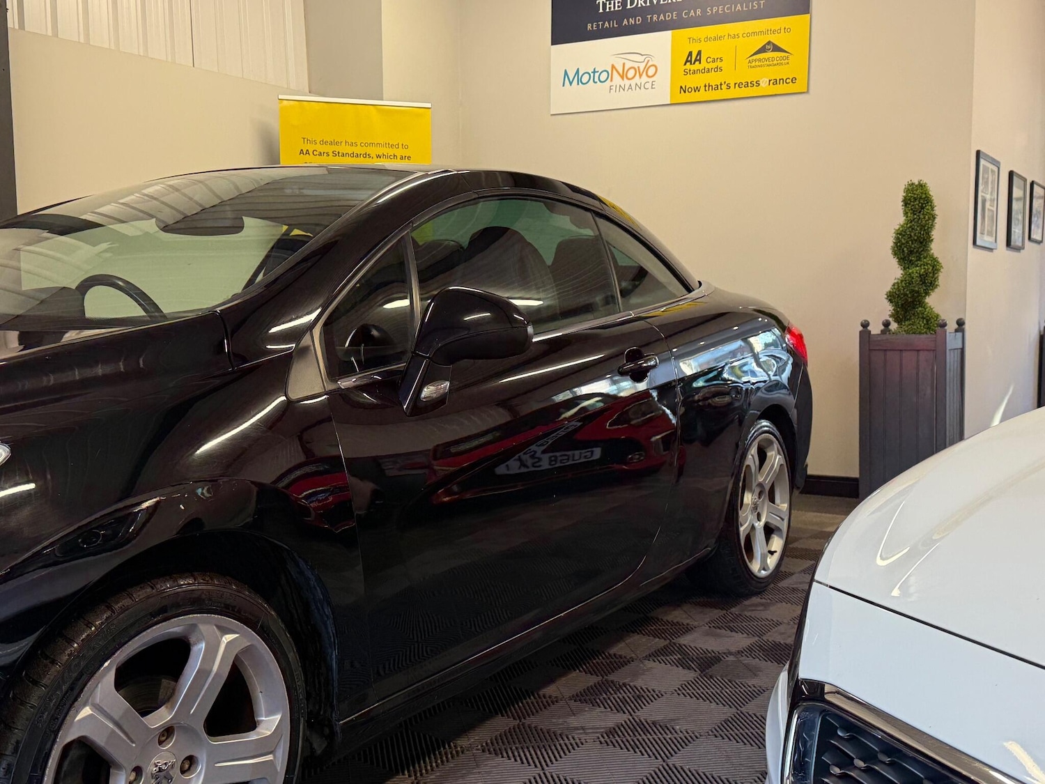 Used Peugeot 308 2010 for sale - 77440945: Photo 21