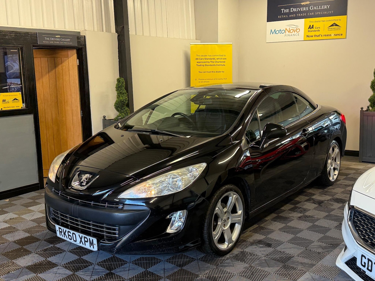 Used Peugeot 308 2010 for sale - 77440945: Photo 28