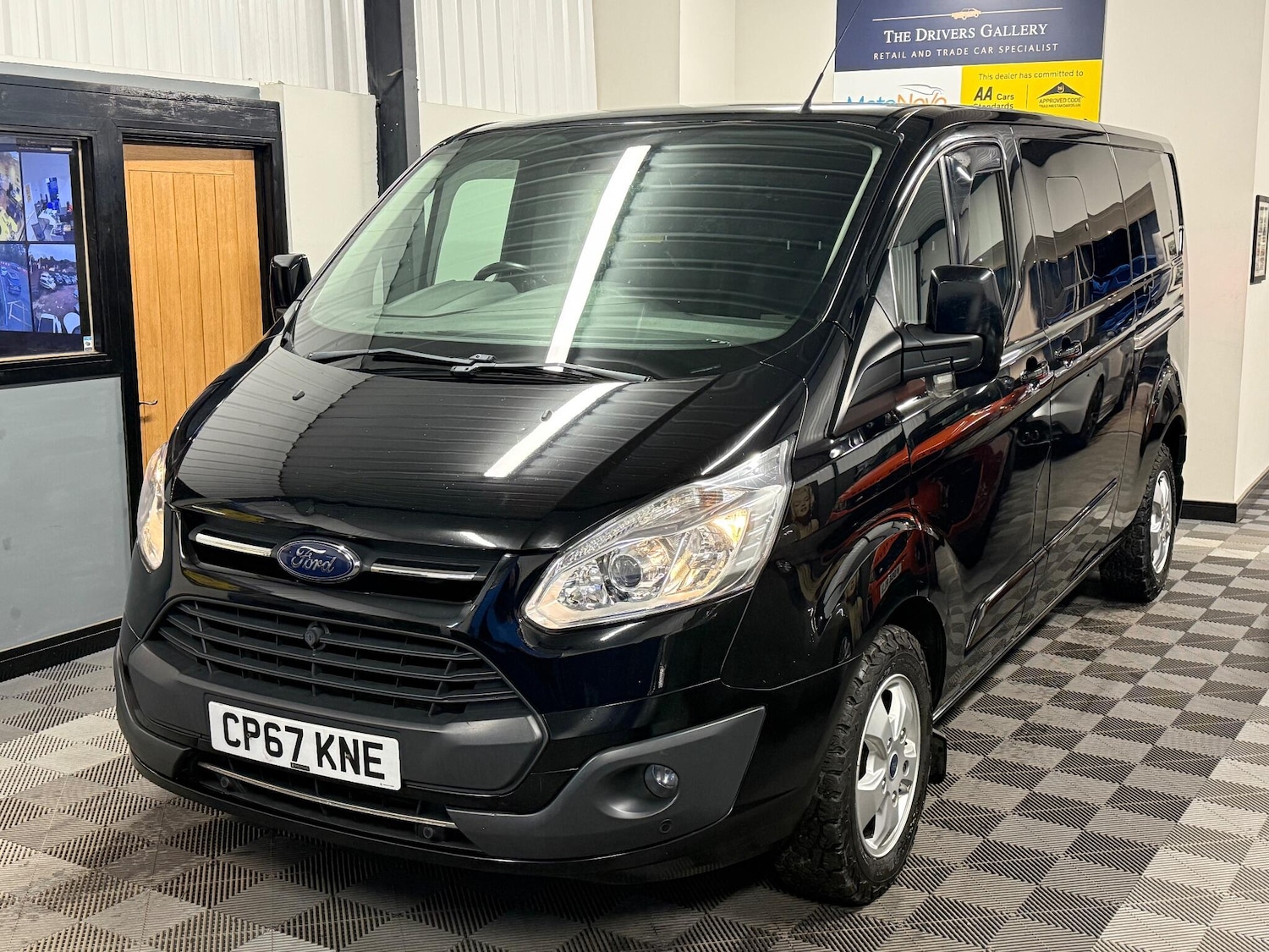 Used Ford Transit Custom 2017 for sale - 76485727: Photo 2