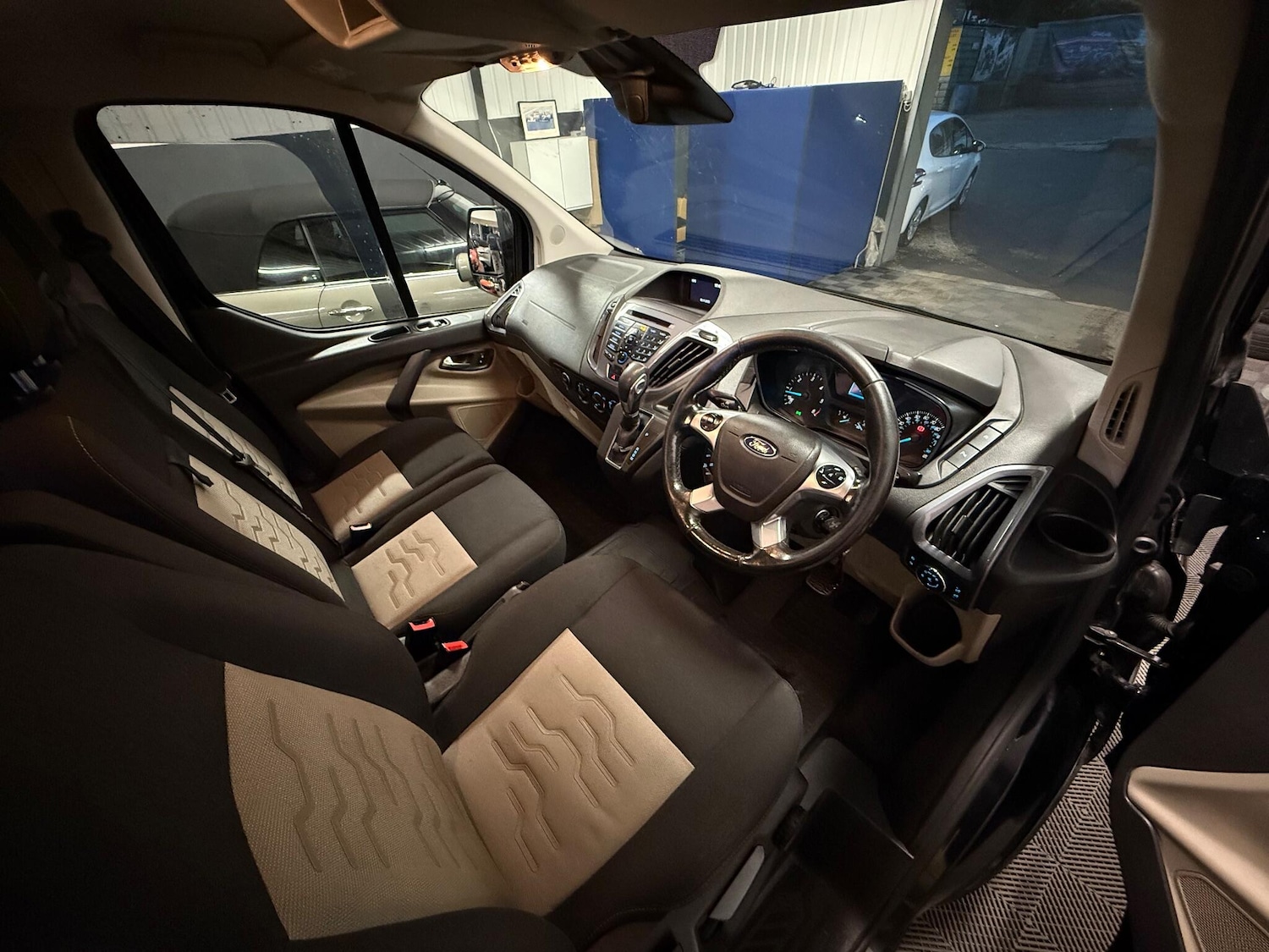 Used Ford Transit Custom 2017 for sale - 76485727: Photo 4