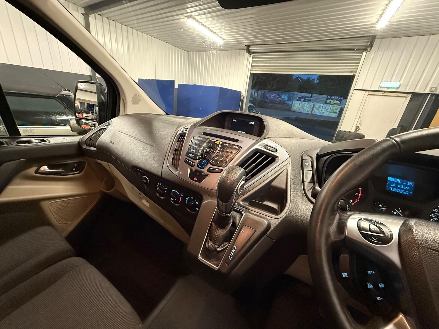 Used Ford Transit Custom 2017 for sale - 76485727: Photo 9