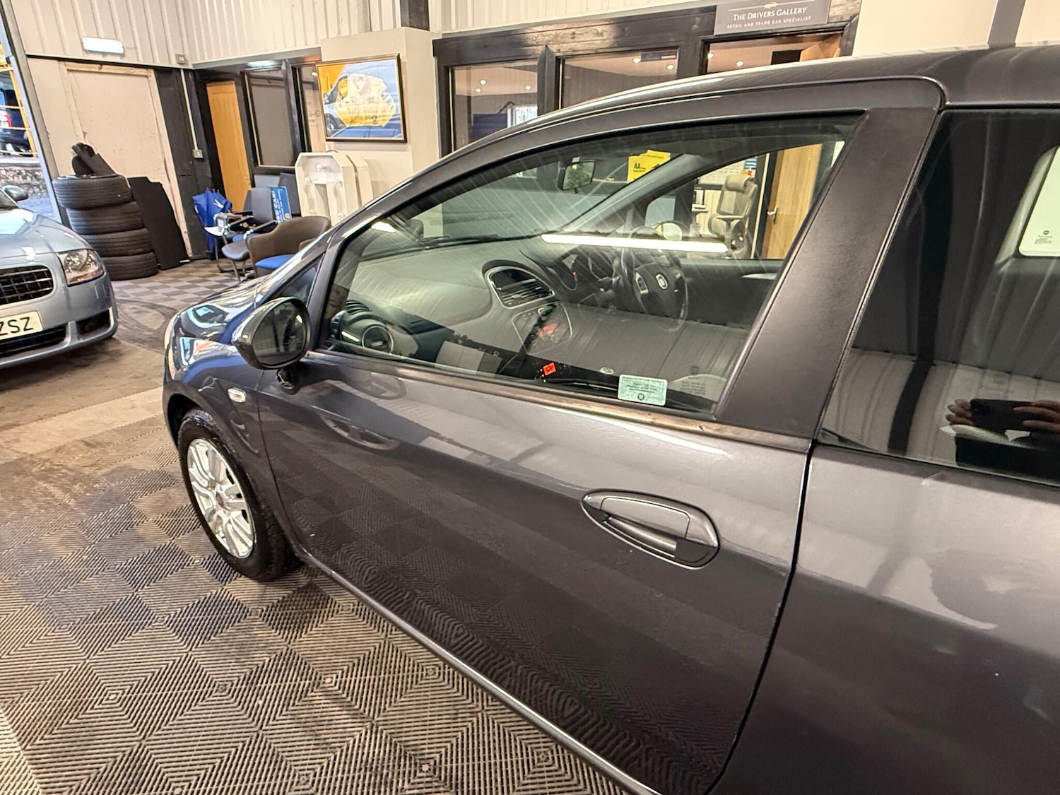 Used Fiat Punto 2012 for sale - 77130849: Photo 15