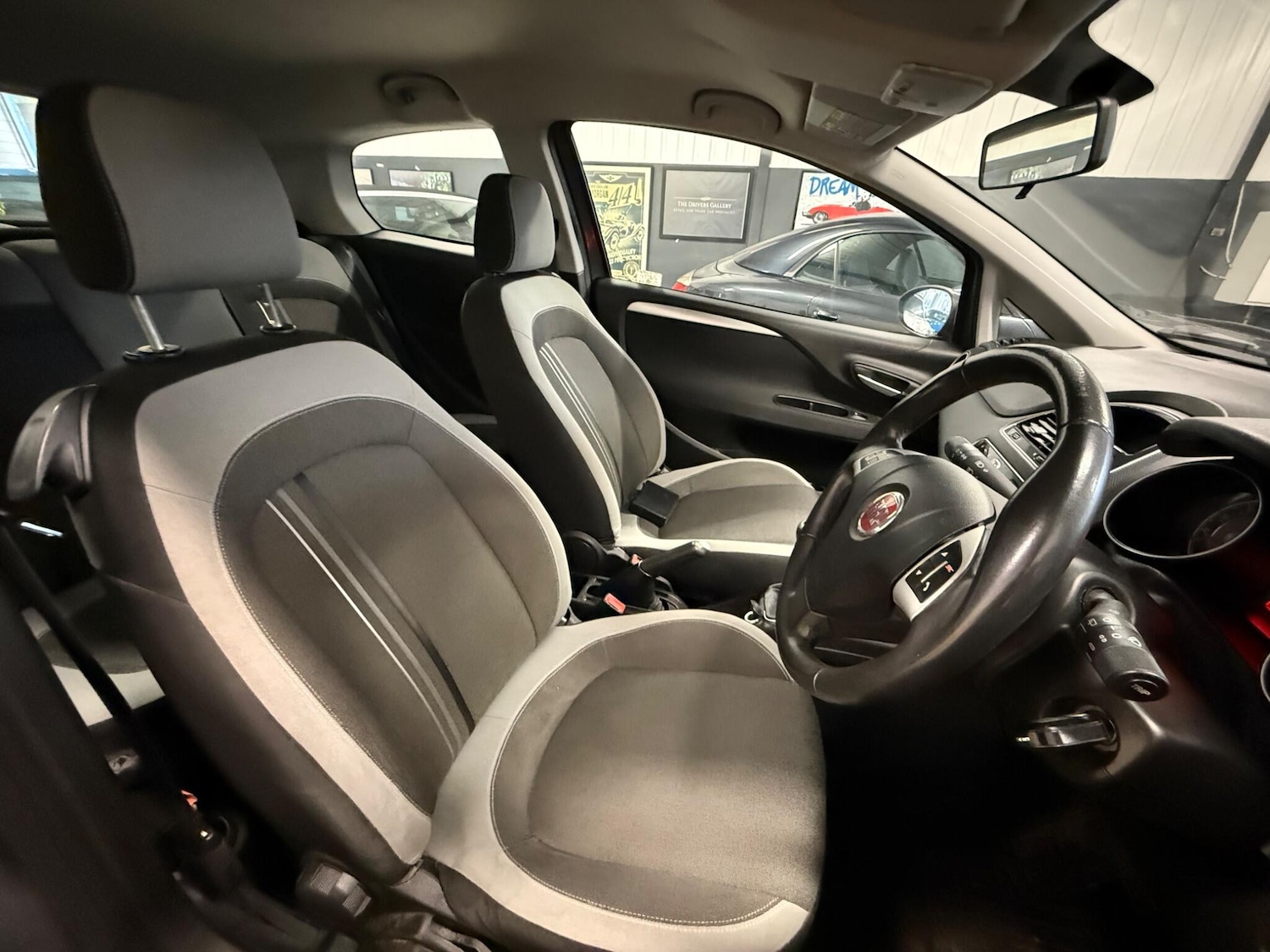 Used Fiat Punto 2012 for sale - 77130849: Photo 7