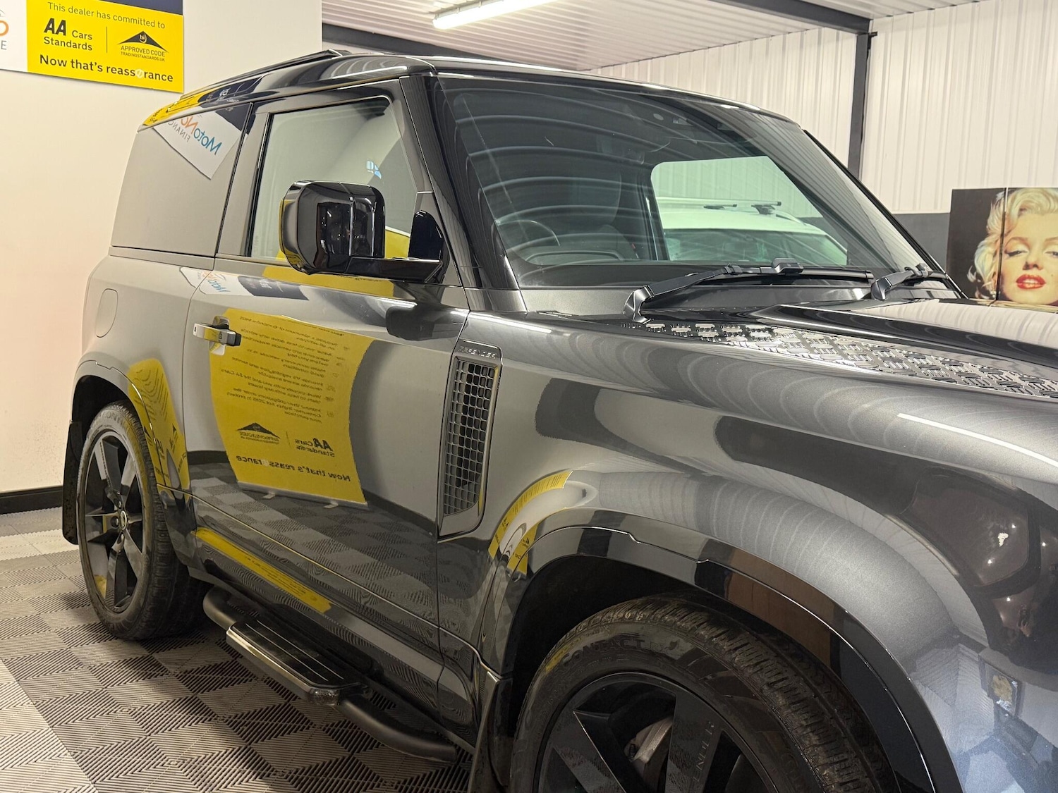 Used Land Rover Defender 2023 for sale - 77040465: Photo 13