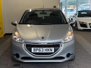 Used Peugeot 208 2014 for sale - 78854205: Photo