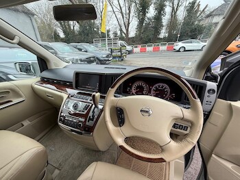 Used Nissan Elgrand 2023 for sale - 77754274: Photo