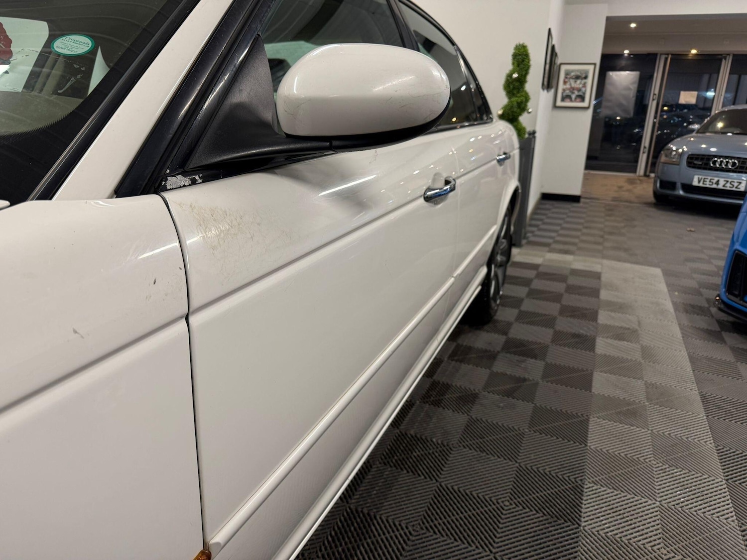 Used Jaguar XJ 2005 for sale - 76989688: Photo 14