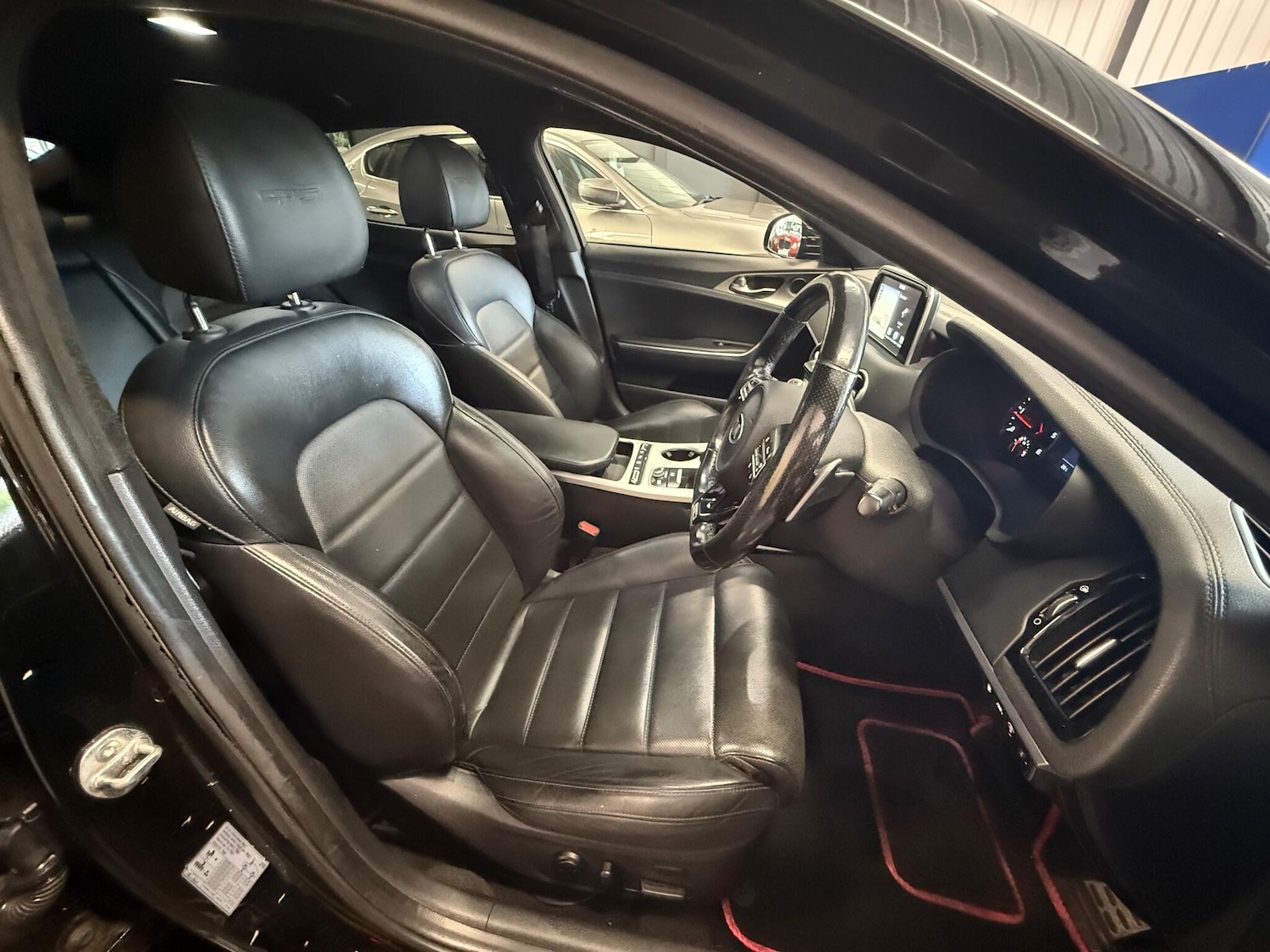 Used Kia Stinger 2018 for sale - 76666717: Photo 11