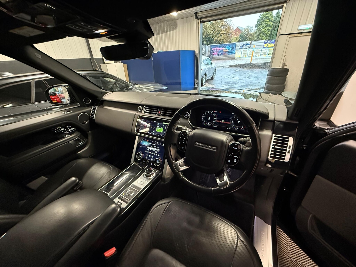 Used Land Rover Range Rover 2018 for sale - 76992033: Photo 17