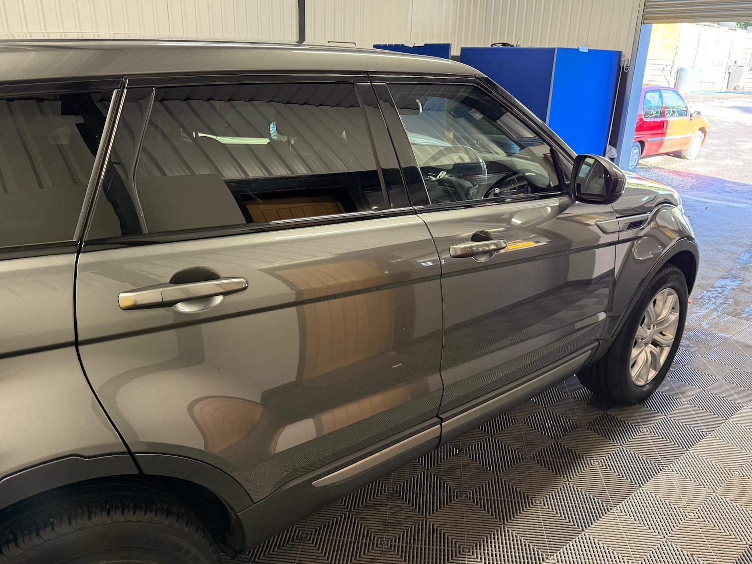 Used Land Rover Range Rover Evoque 2018 for sale - 76377500: Photo 15