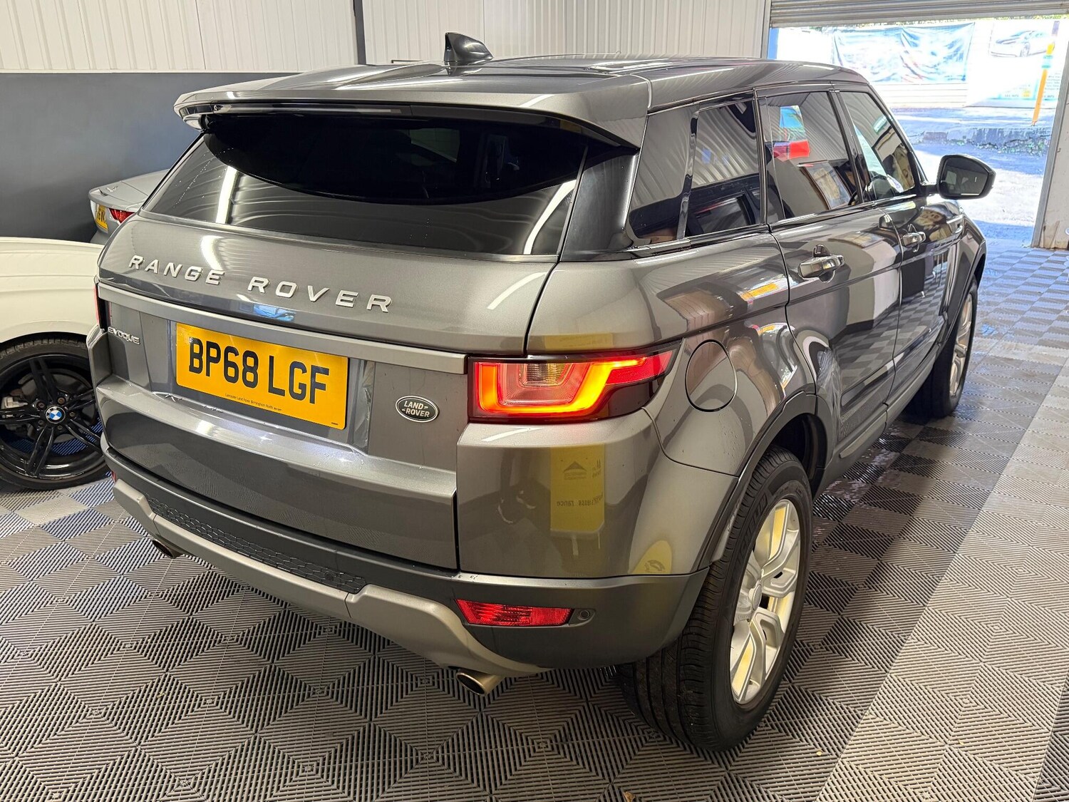 Used Land Rover Range Rover Evoque 2018 for sale - 76377500: Photo 16