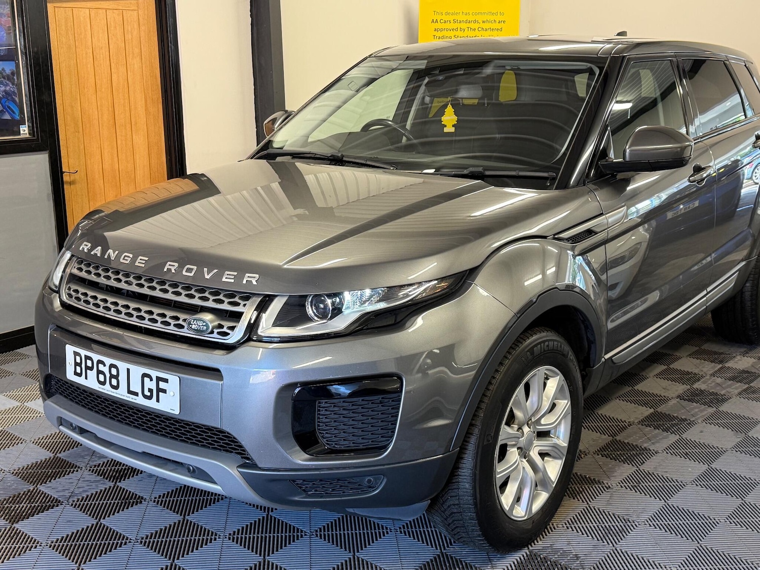 Used Land Rover Range Rover Evoque 2018 for sale - 76377500: Photo 21