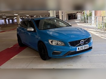 Used Volvo V60 2015 for sale - 75741195: Photo