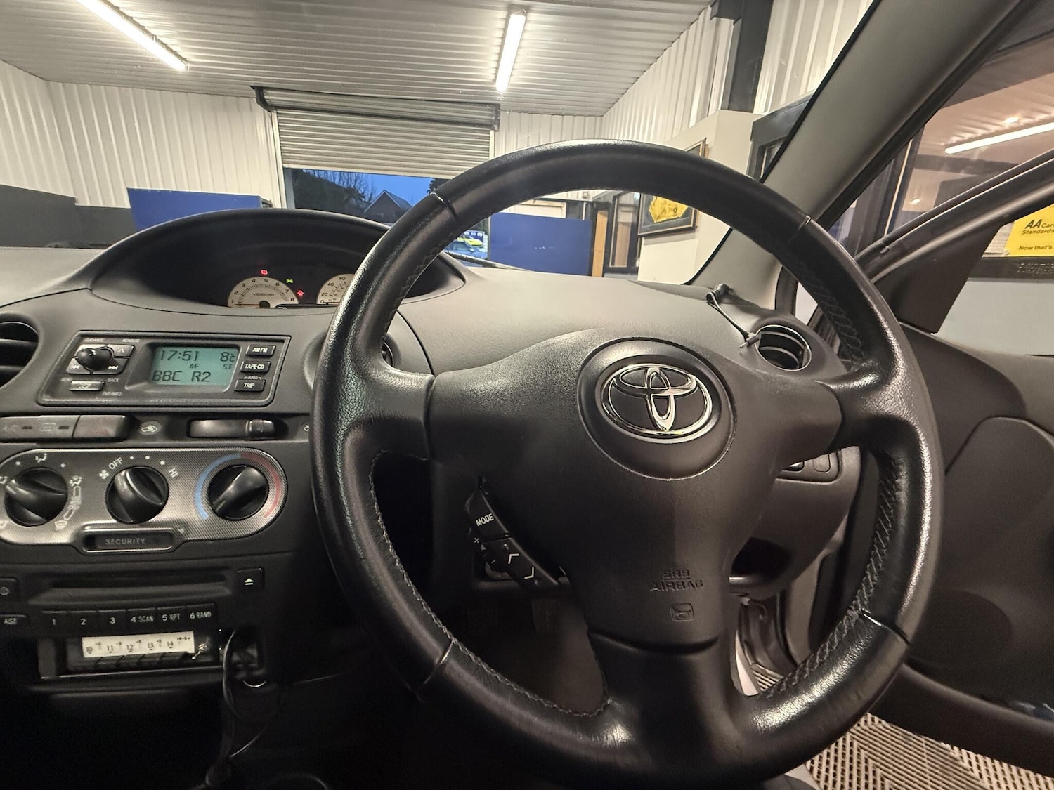 Used Toyota Yaris 2004 for sale - 77386222: Photo 12