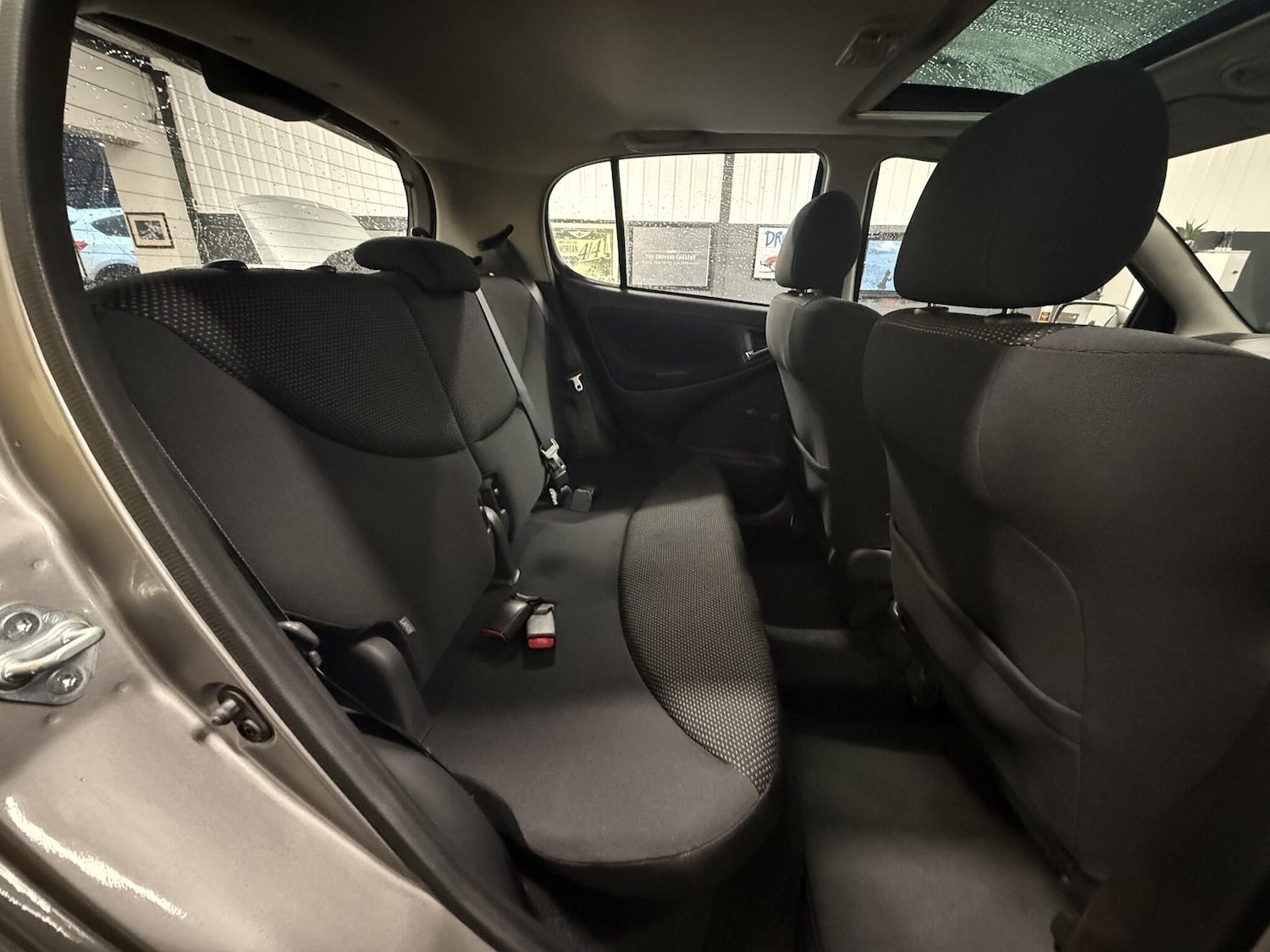 Used Toyota Yaris 2004 for sale - 77386222: Photo 14