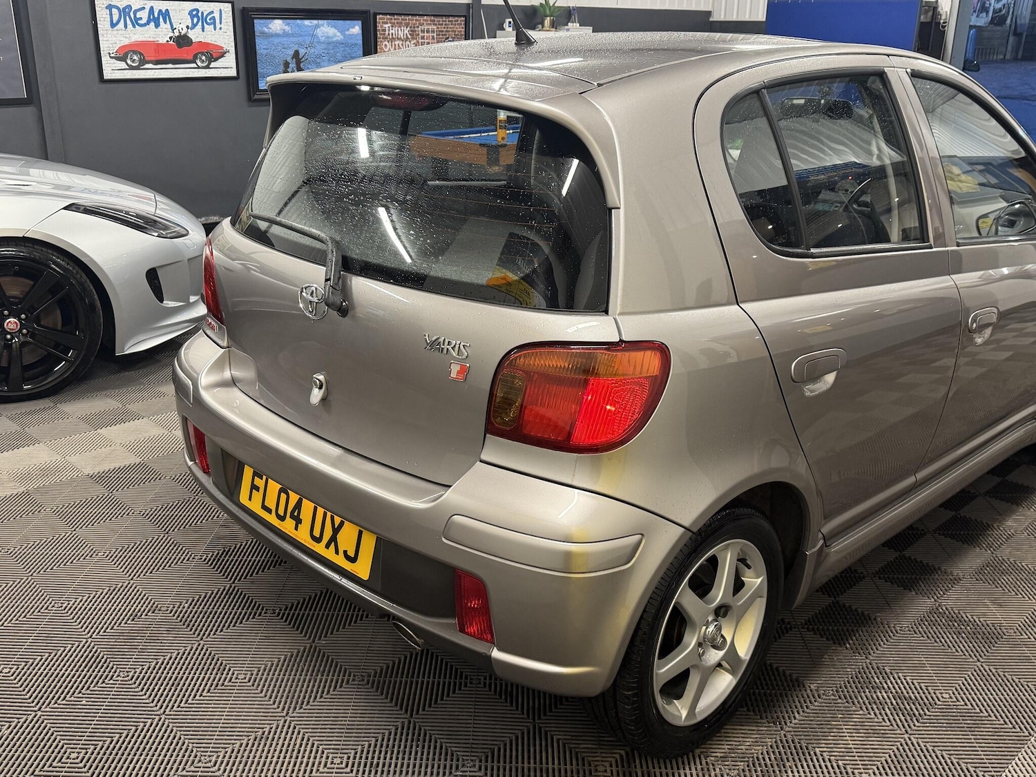 Used Toyota Yaris 2004 for sale - 77386222: Photo 16