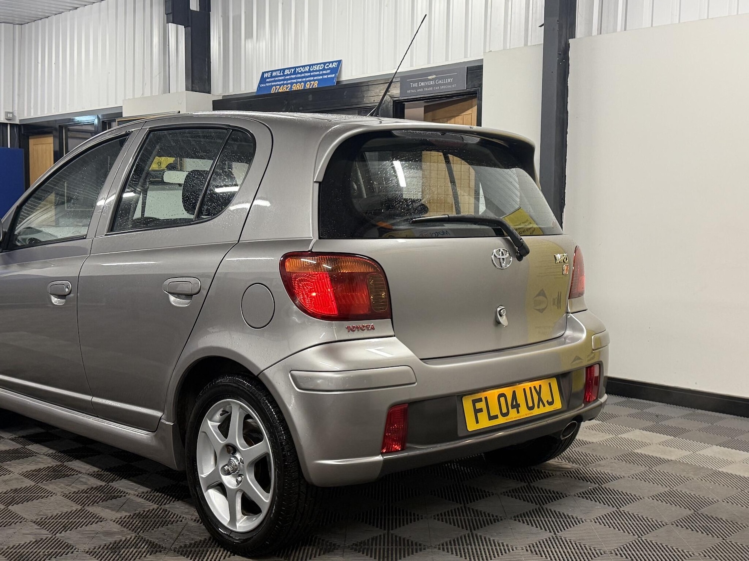 Used Toyota Yaris 2004 for sale - 77386222: Photo 19