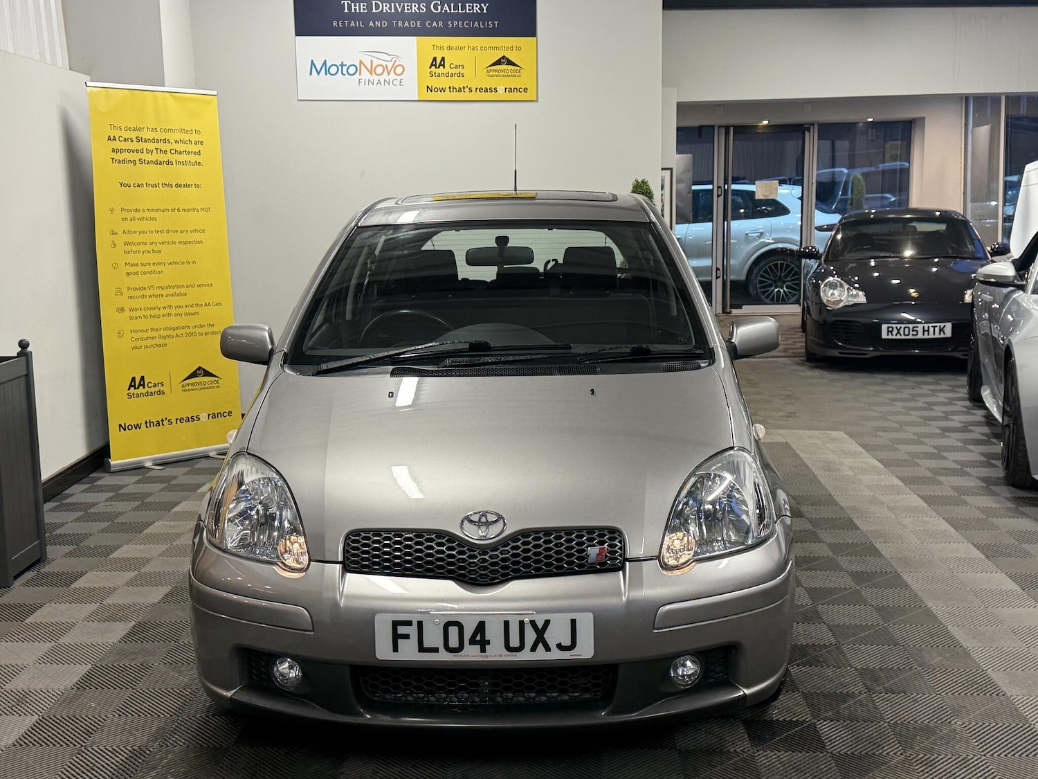 Used Toyota Yaris 2004 for sale - 77386222: Photo 26