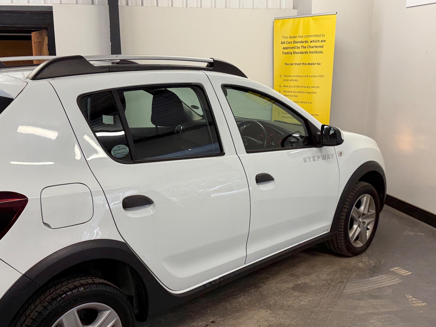 Used Dacia Sandero Stepway 2016 for sale - 75708394: Photo 13