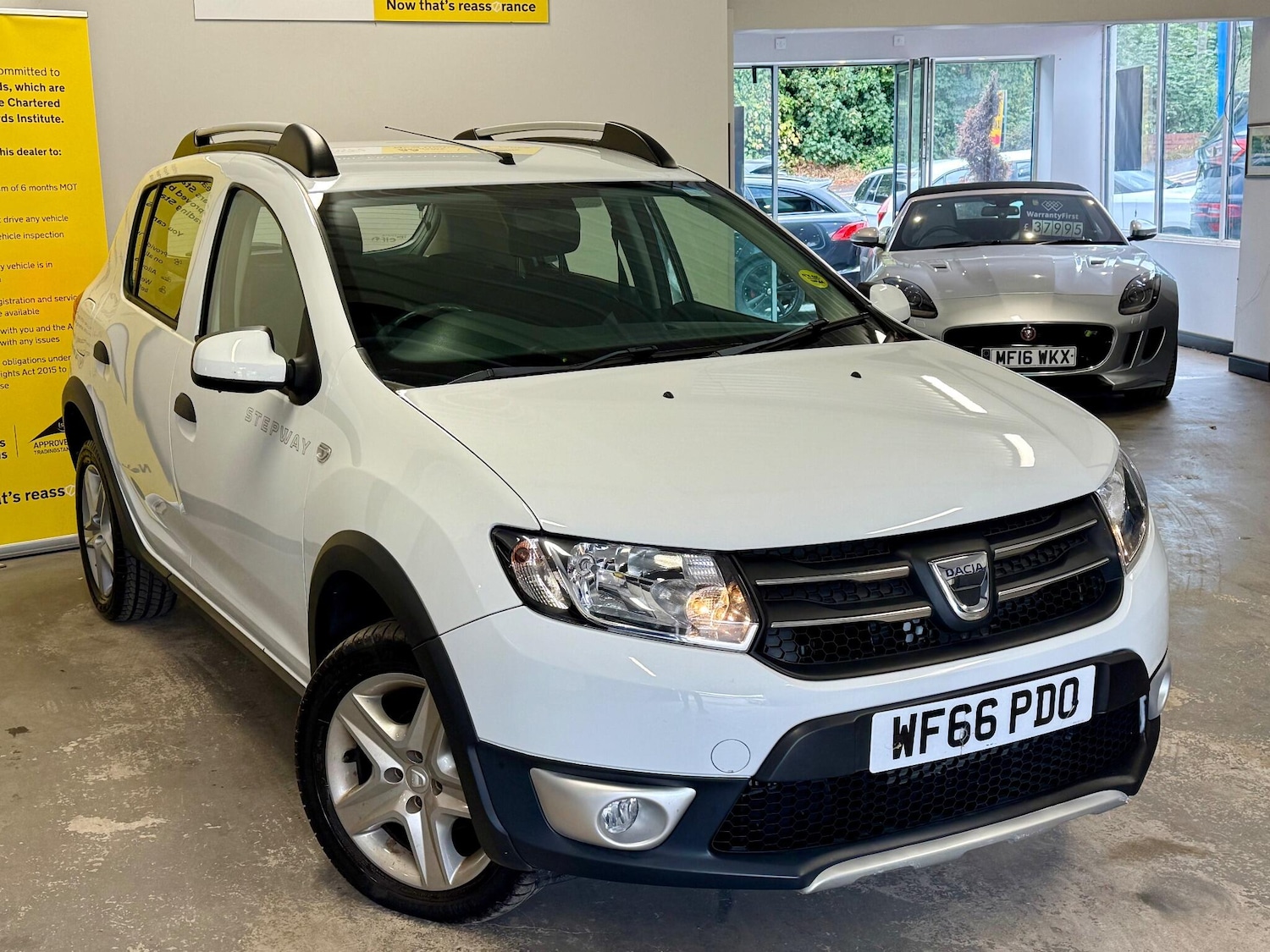 Used Dacia Sandero Stepway 2016 for sale - 75708394: Photo 2