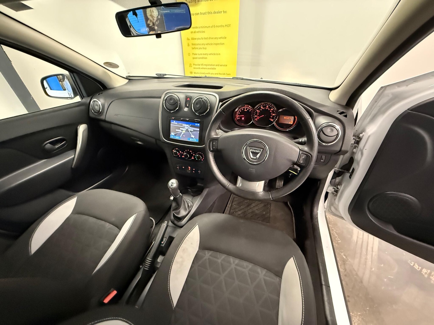 Used Dacia Sandero Stepway 2016 for sale - 75708394: Photo 5