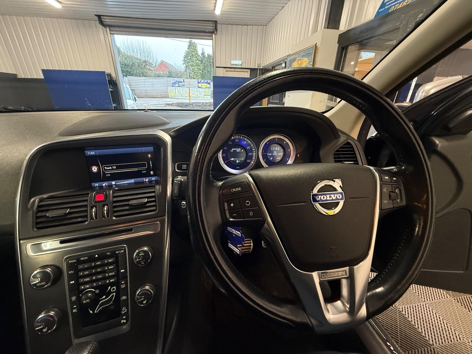 Used Volvo XC60 for sale - 77331158: Photo 10