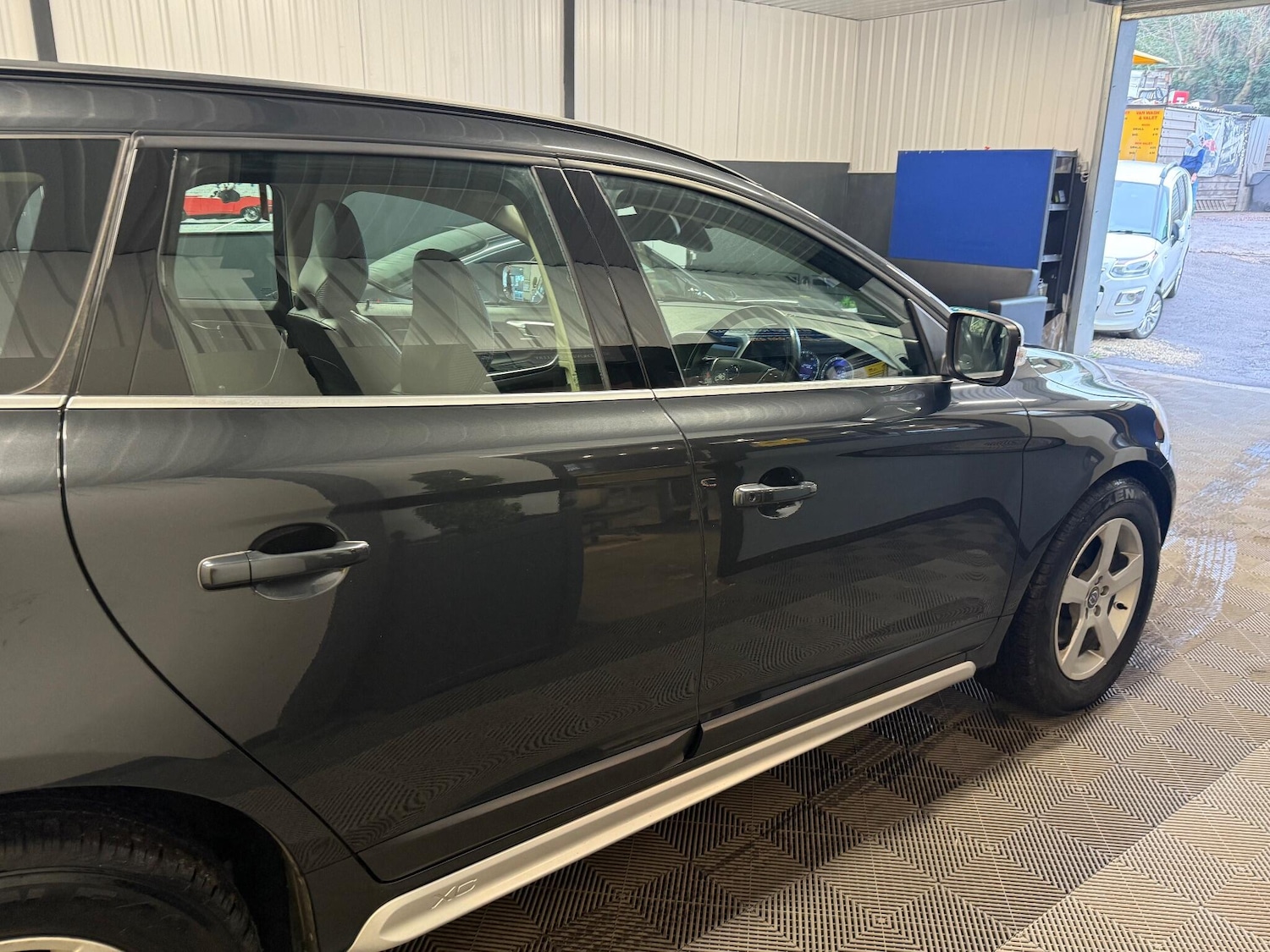 Used Volvo XC60 for sale - 77331158: Photo 13