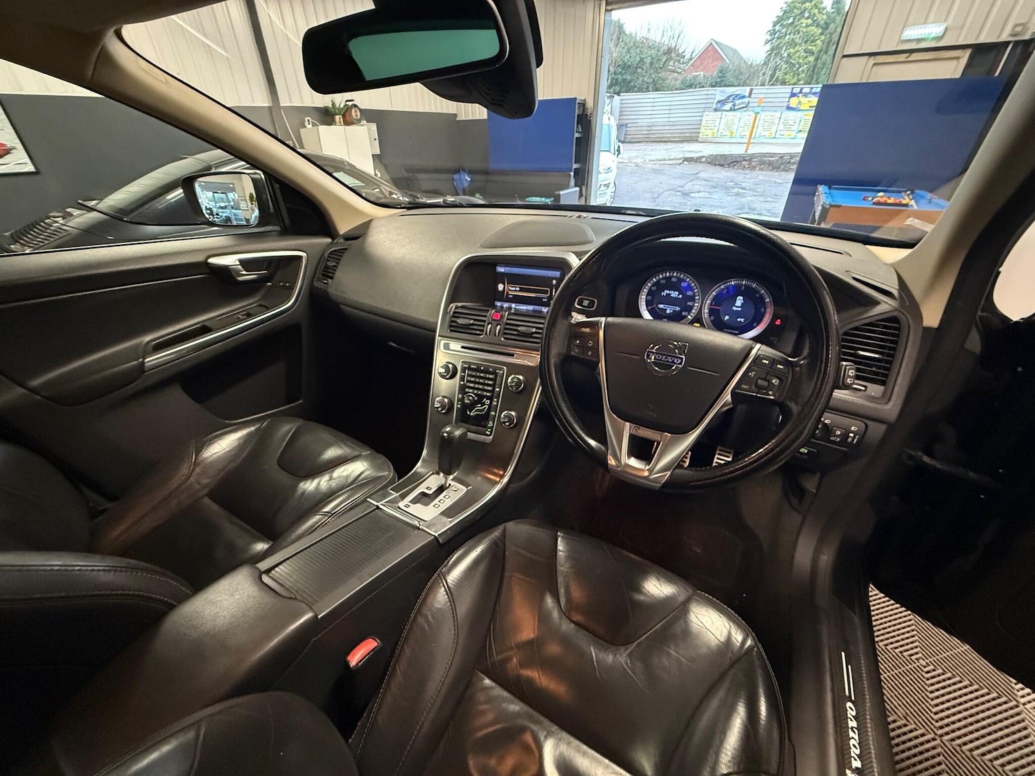 Used Volvo XC60 for sale - 77331158: Photo 5