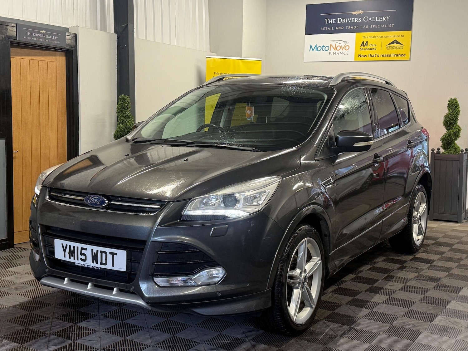 Used Ford Kuga 2015 for sale - 77467881: Photo 2