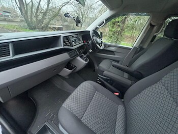 Used Volkswagen Transporter Shuttle 2020 for sale - 77229340: Photo