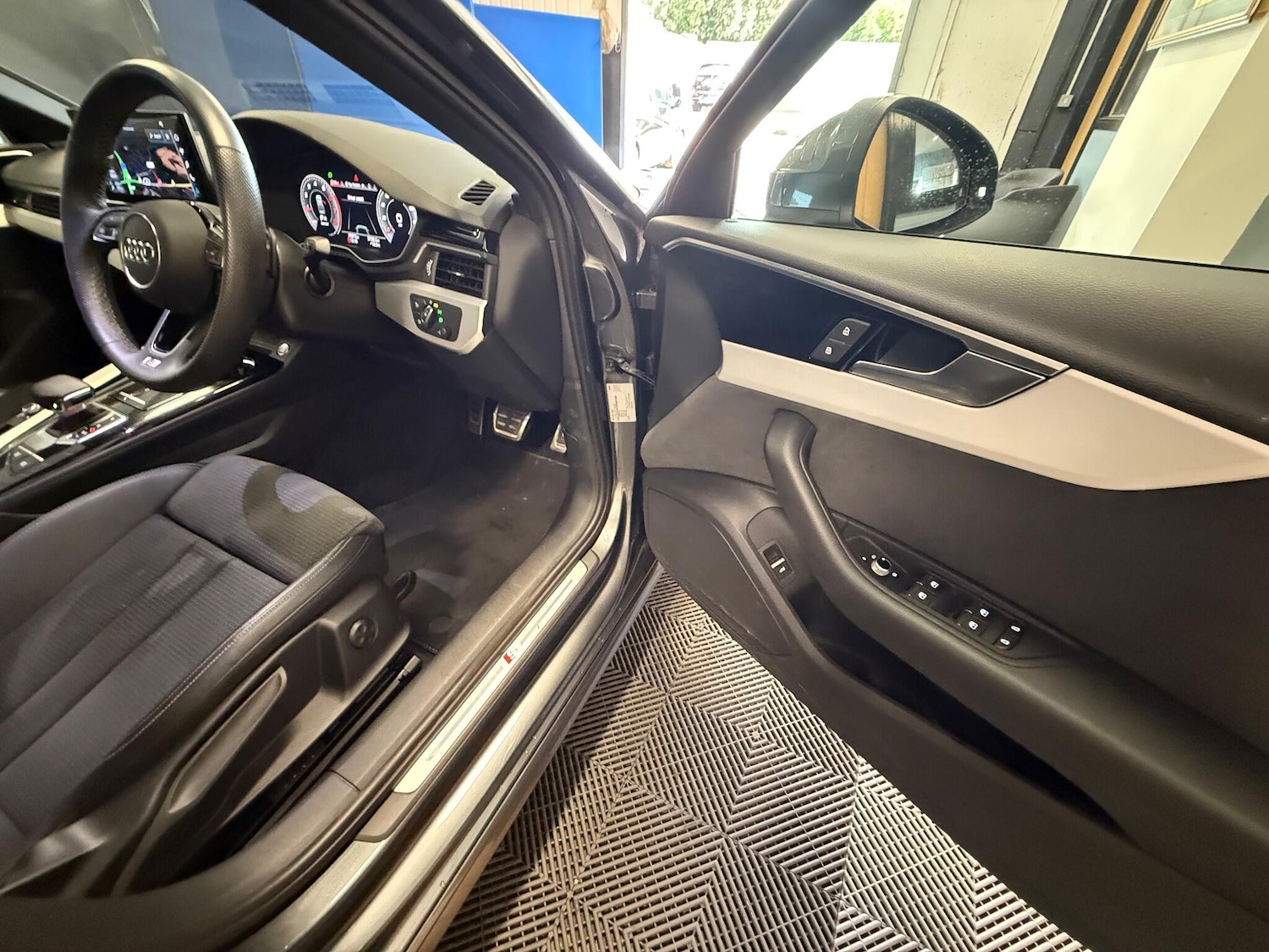 Used Audi A4 2023 for sale - 76913396: Photo 10