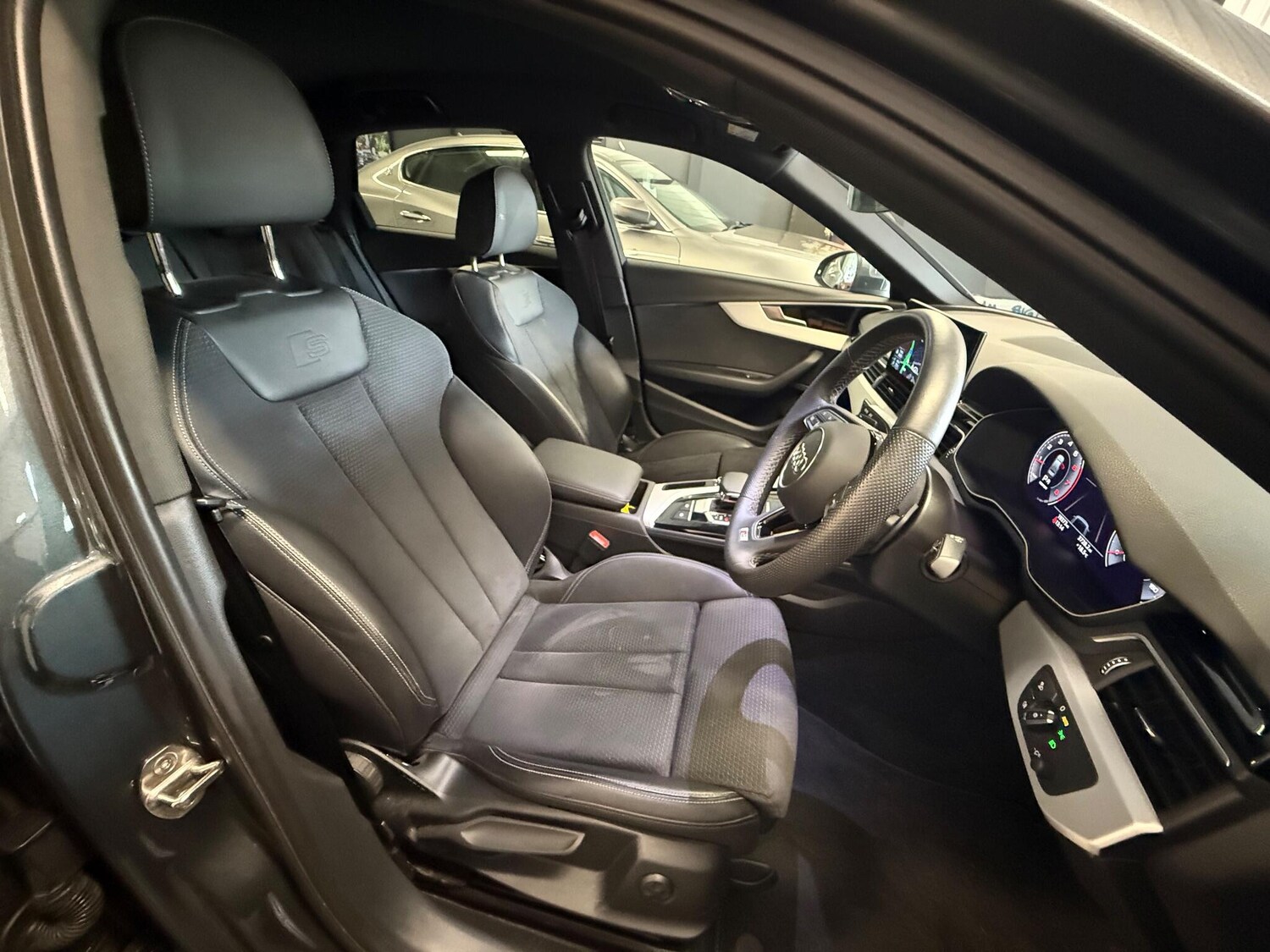 Used Audi A4 2023 for sale - 76913396: Photo 11