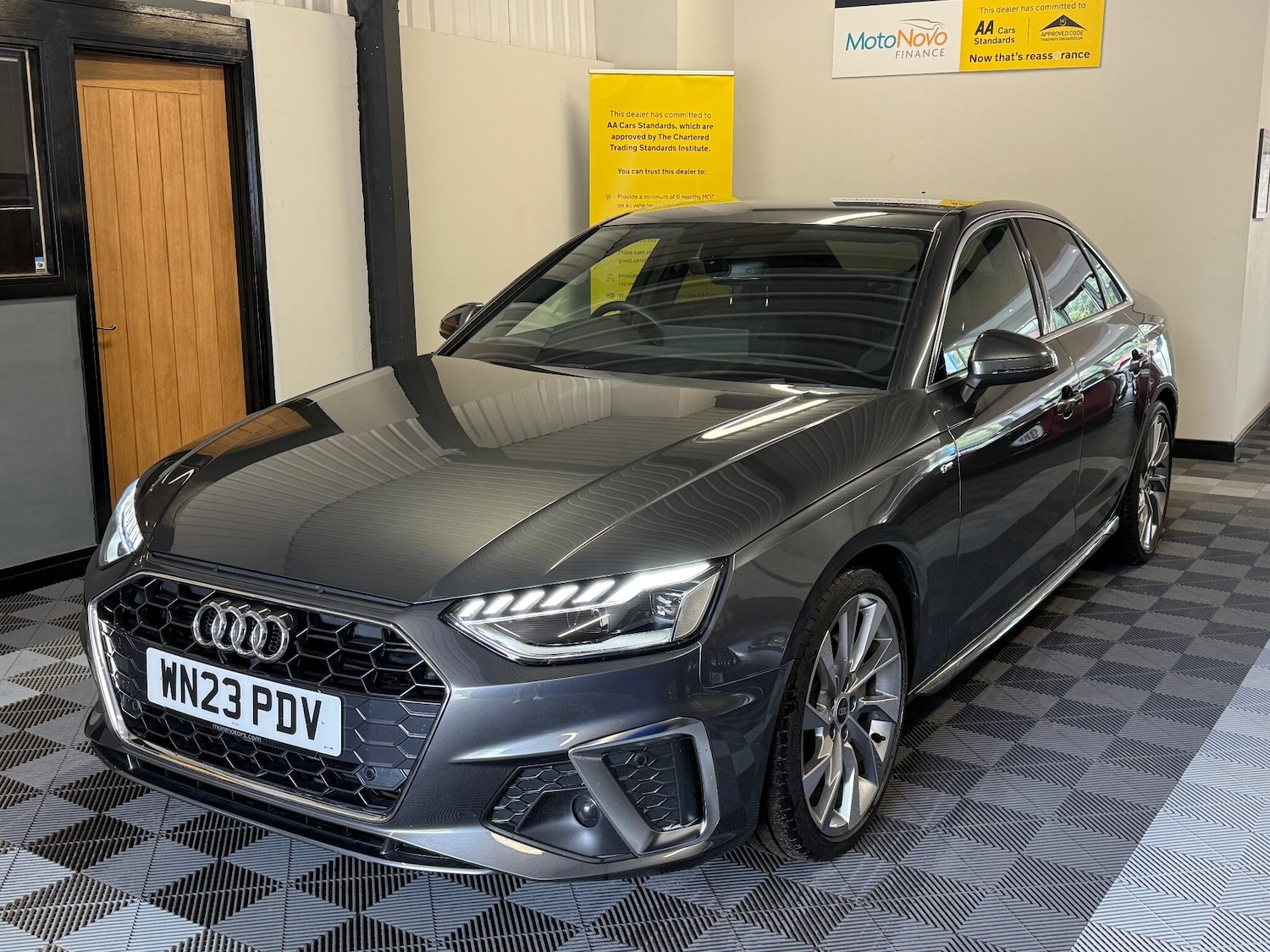 Used Audi A4 2023 for sale - 76913396: Photo 2