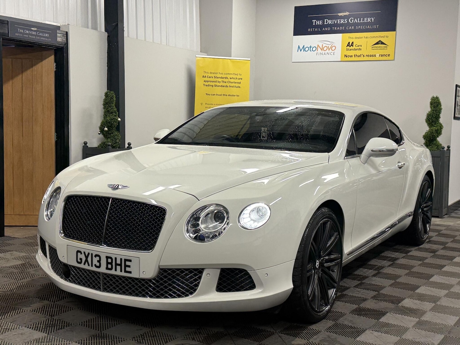 Used Bentley Continental 2013 for sale - 77386997: Photo 2