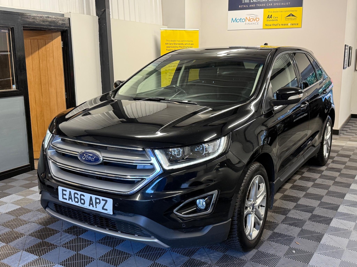Used Ford Edge 2016 for sale - 76765667: Photo 2