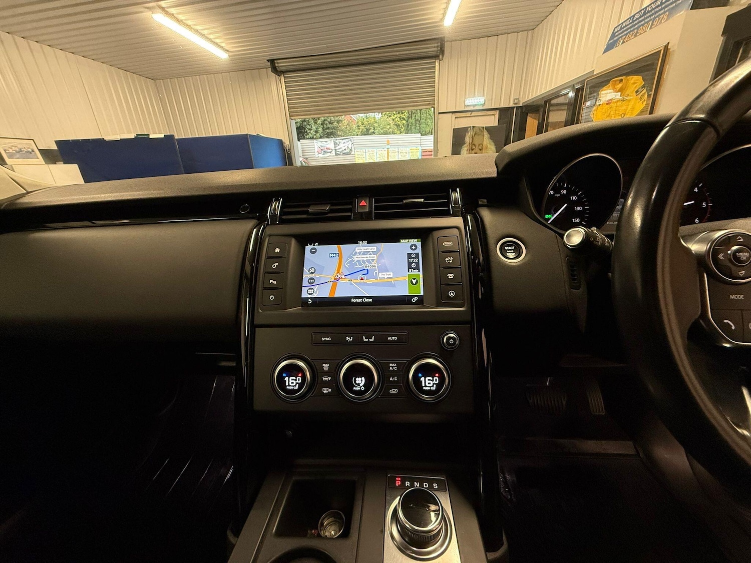 Used Land Rover Discovery 2017 for sale - 77091521: Photo 12