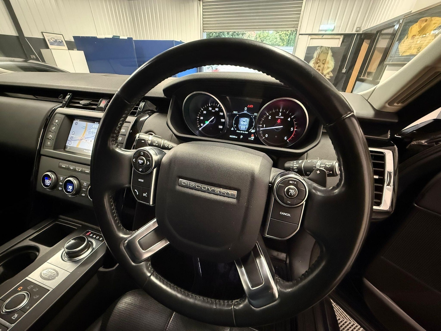 Used Land Rover Discovery 2017 for sale - 77091521: Photo 2