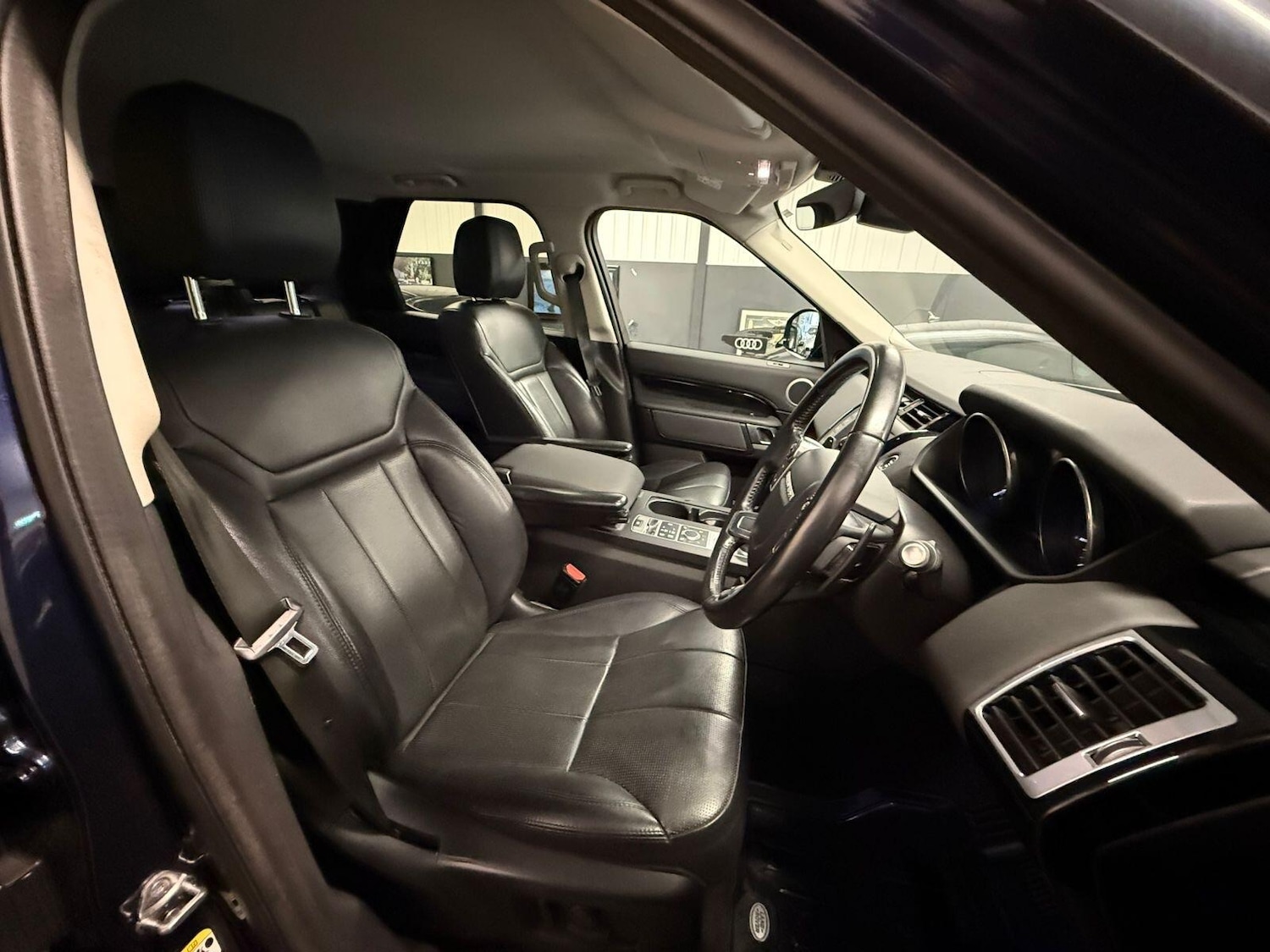 Used Land Rover Discovery 2017 for sale - 77091521: Photo 24