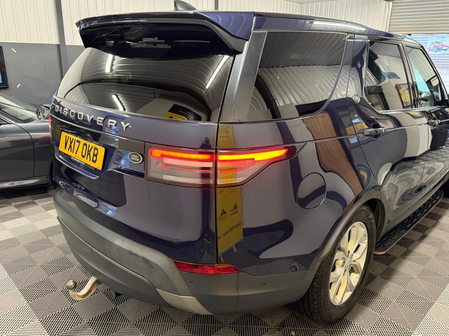 Used Land Rover Discovery 2017 for sale - 77091521: Photo 25