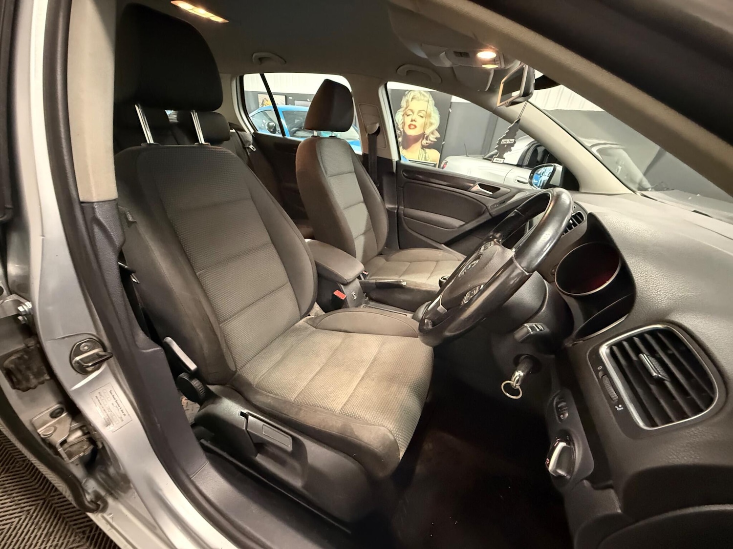 Used Volkswagen Golf 2011 for sale - 76855943: Photo 11