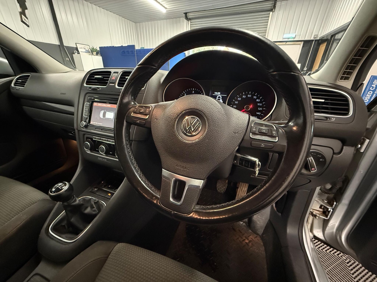 Used Volkswagen Golf 2011 for sale - 76855943: Photo 14