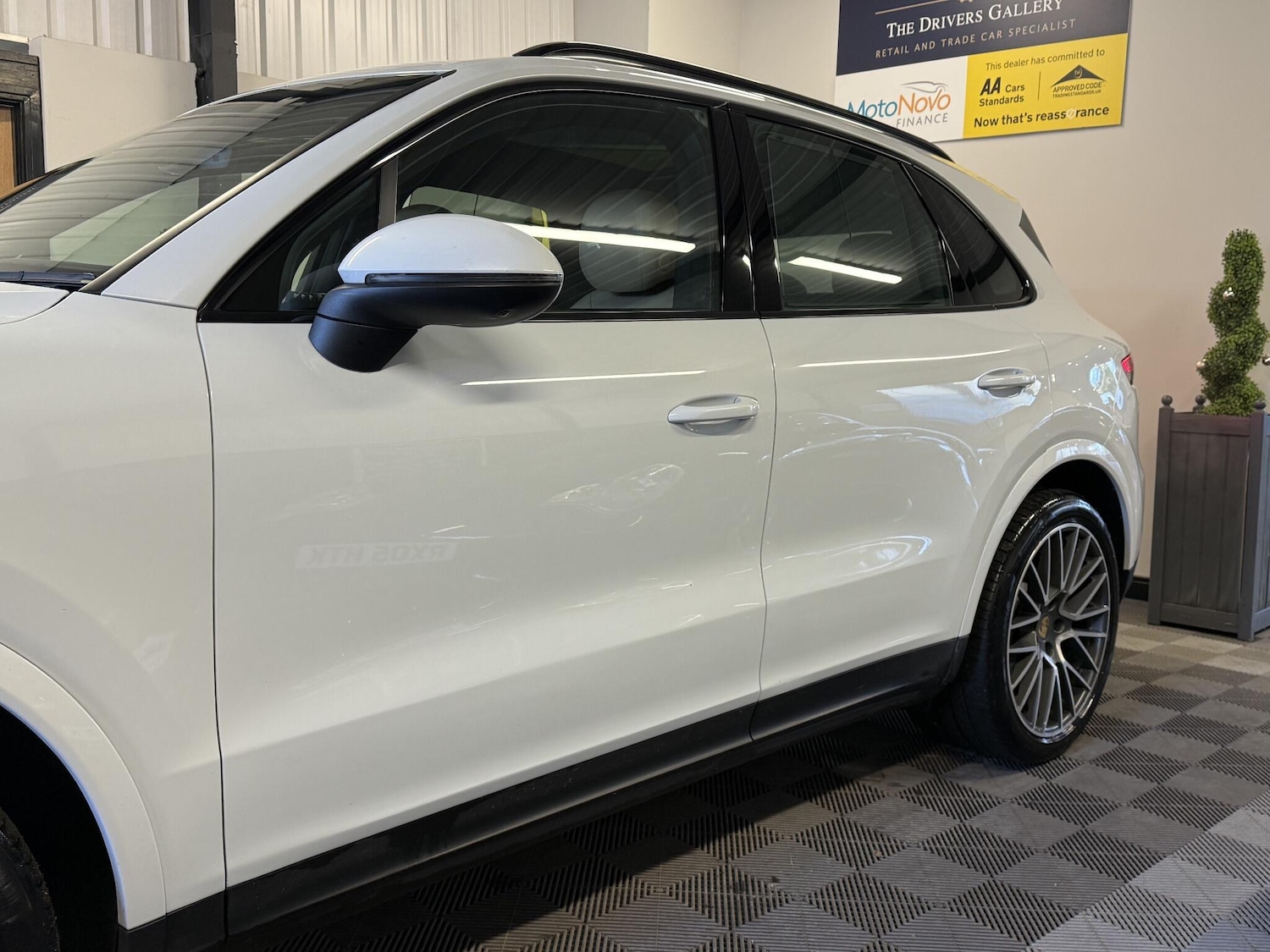 Used Porsche Cayenne 2018 for sale - 77175281: Photo 23